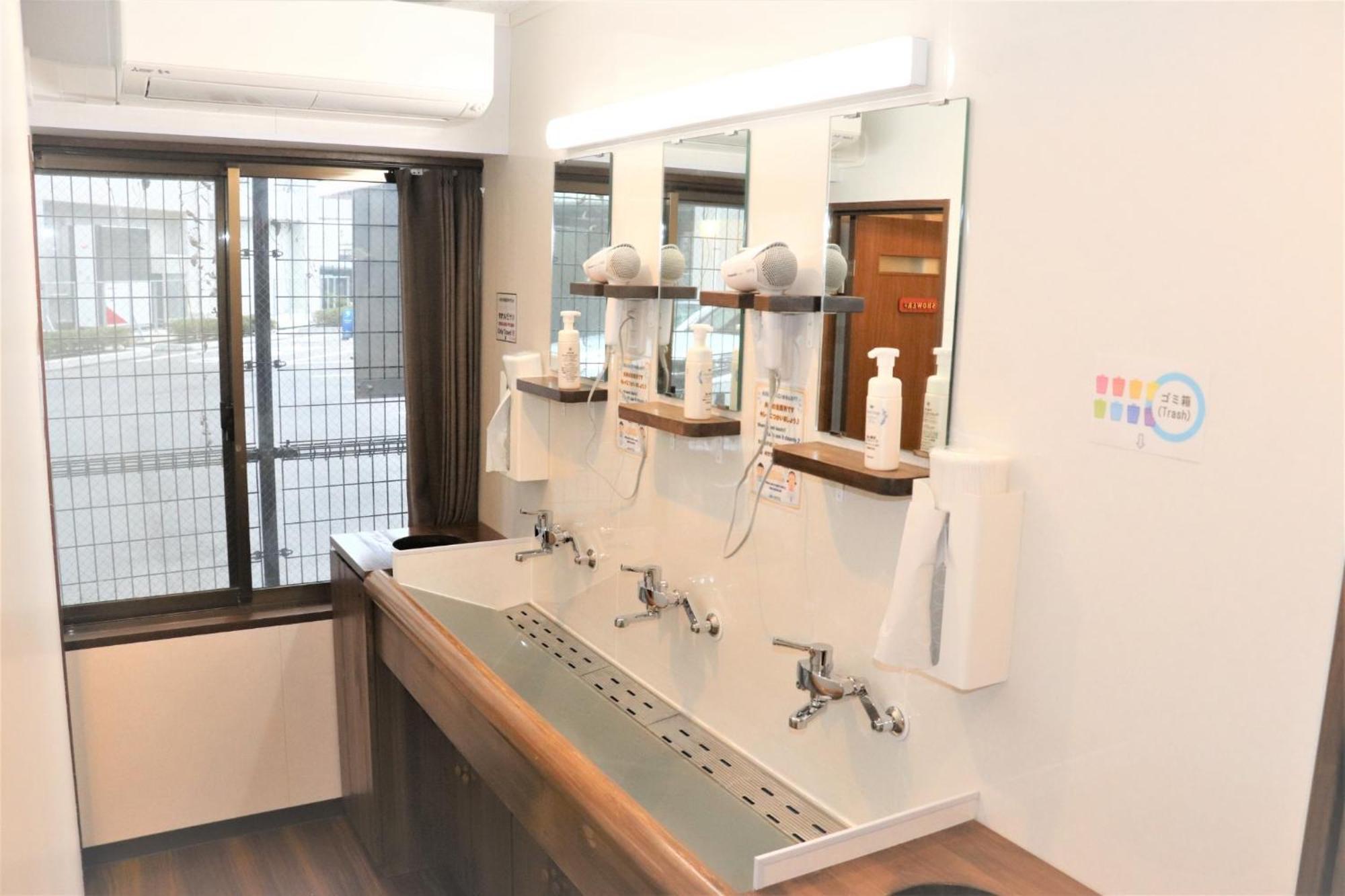 Jam Hostel Hakata Station Front Semi-Private Room With Shared Bathroom - Vacation Stay 61445 Fukuoka  Bagian luar foto